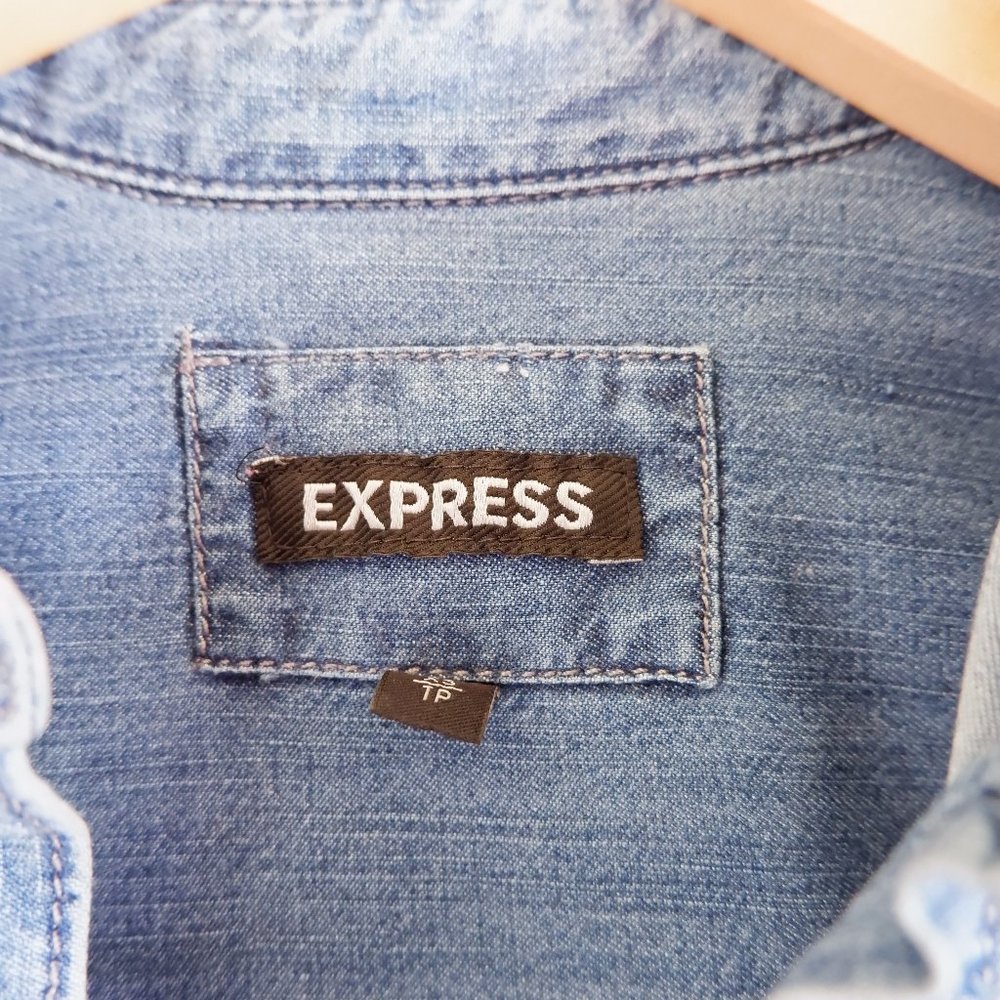Express women denim shirt - Picture 5 of 7